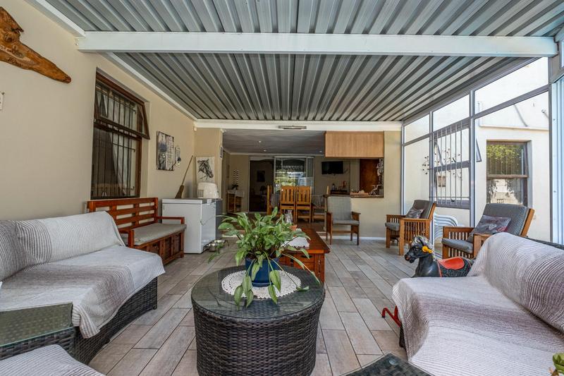 7 Bedroom Property for Sale in Blommendal Western Cape